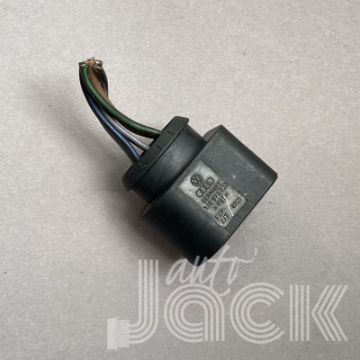 Разъем oe 1J0973733 разборка бу