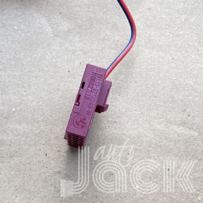 Роз'єм для BMW oe 9214049 Роз'єм для BMW oe 9214049