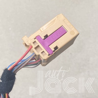 Роз'єм для Audi oe 4F0972575A