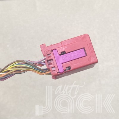 Роз'єм для Audi oe 4F0972575B разборка бу