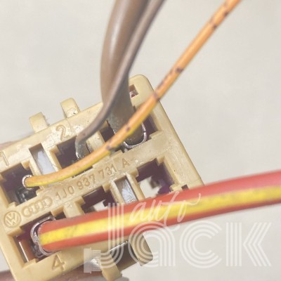 Роз'єм для Volkswagen oe 1J0937731A разборка бу