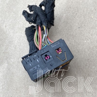 Роз'єм для Audi oe 3B7035444A