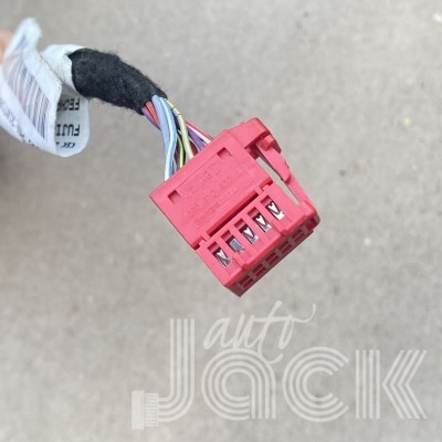 Роз'єм для Audi oe 6R0972930A