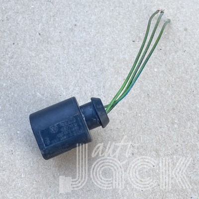 Роз'єм для Audi oe 4B0973712