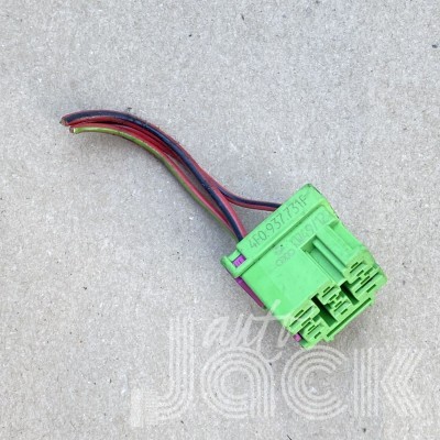 Роз'єм для Audi oe 4F0937731F