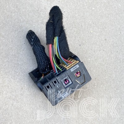 Роз'єм для Audi oe 3B7035444A
