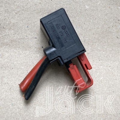 Роз'єм для Audi oe 8S0972752 разборка бу