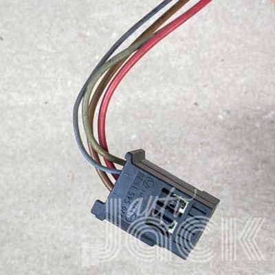 Роз'єм для Mercedes Benz oe 2205453928