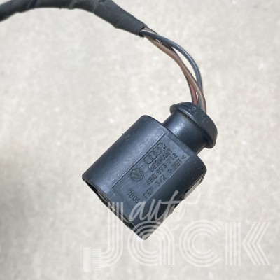 Роз'єм для Audi oe 4B0973712