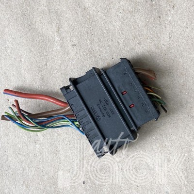 Роз'єм для Audi oe 6Q0972778