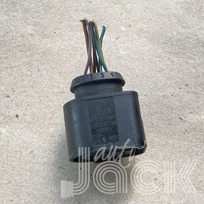 Роз'єм для Audi oe 1J0973714 Роз'єм для Audi oe 1J0973714