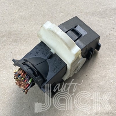 Роз'єм для Audi oe 5Q0937700 разборка бу