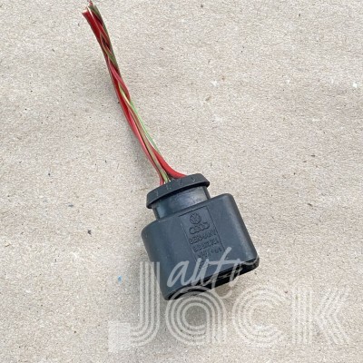 Разъем для Audi oe 8K0973704 разборка бу