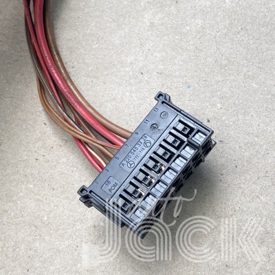 Роз'єм для Mercedes Benz oe A2205453728