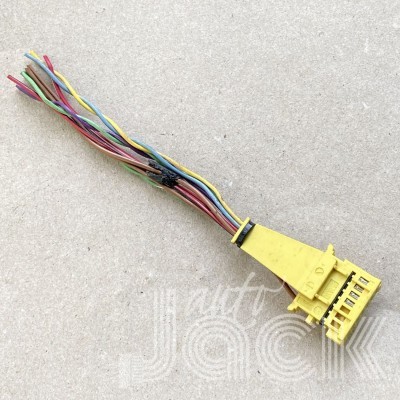 Роз'єм для Audi oe A2045450426