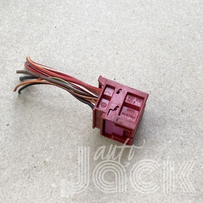 Роз'єм для Audi oe 6Q0972883B