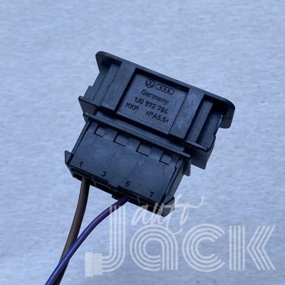 Роз'єм для Audi oe 1J0972784 Роз'єм для Audi oe 1J0972784