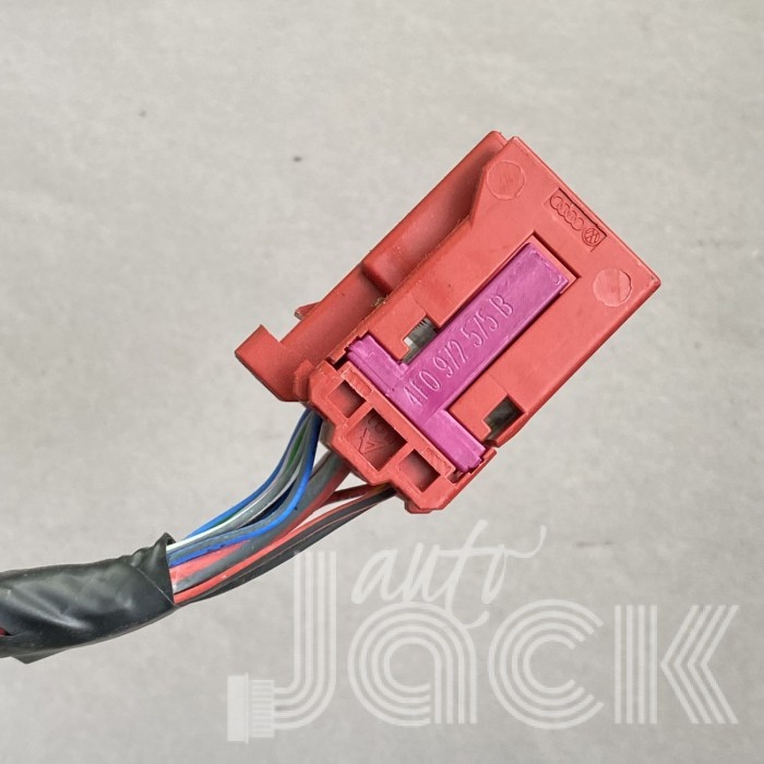 Роз'єм для Audi oe 4F0972575B