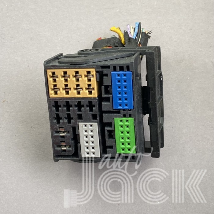 Разъем для Volkswagen oe 8X0035444