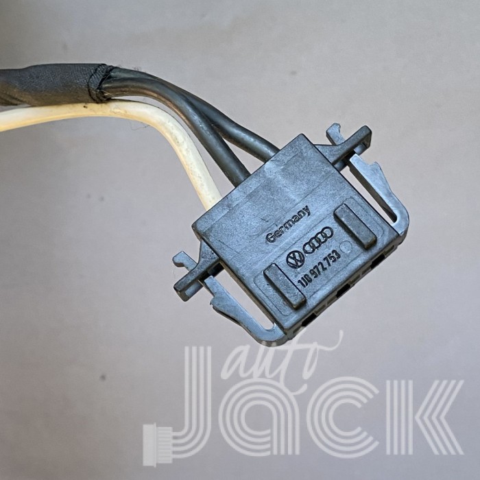 Разъем для Volkswagen oe 1J0972753