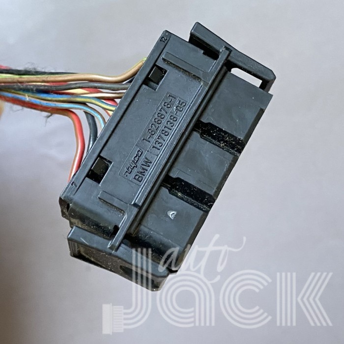 Роз'єм для BMW oe 1378138