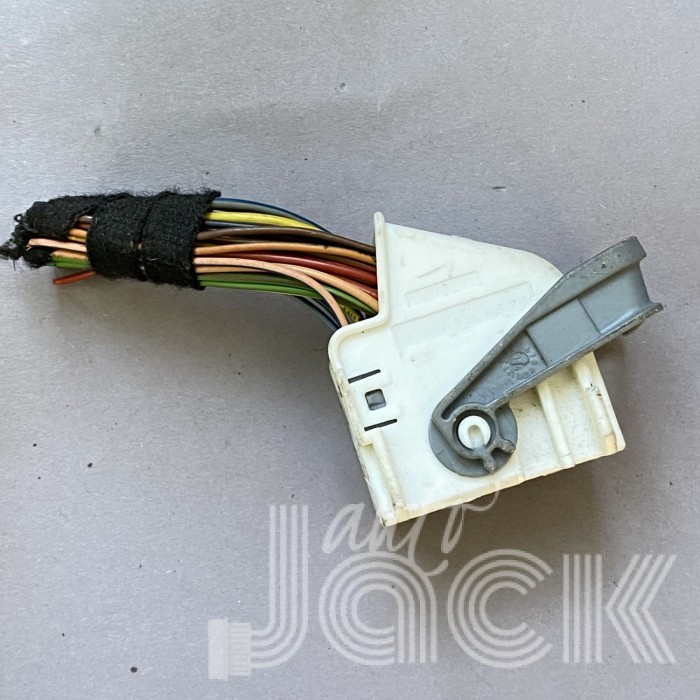 Роз'єм для Mercedes Benz oe A0275456526