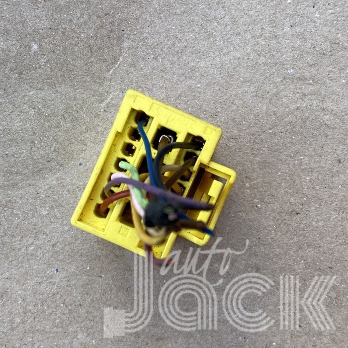 Роз'єм для Volkswagen oe 8K0972483C Роз'єм для Volkswagen oe 8K0972483C