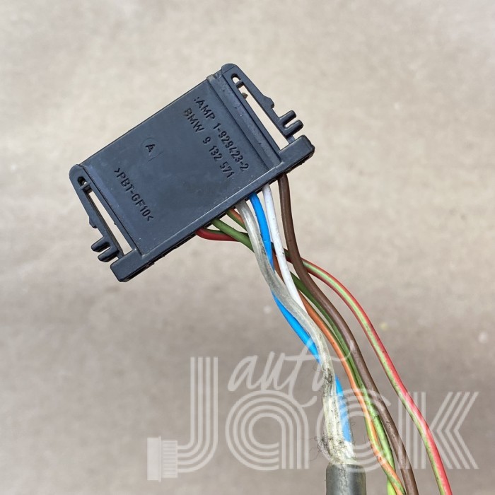 Роз'єм для BMW oe 9132571