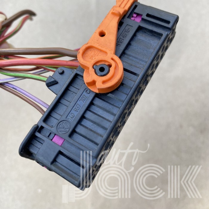 Роз'єм для Volkswagen oe 1K0937702C