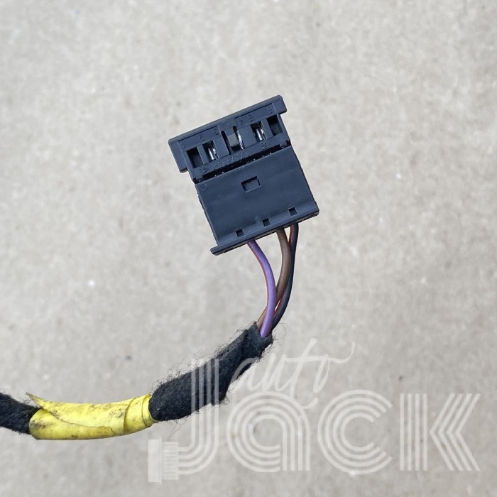 Роз'єм для Audi oe 4B0971978B