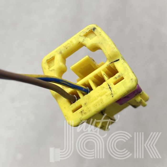 Роз'єм для Audi oe 7L0972754