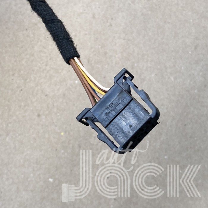 Разъем для Audi oe 3B0972724