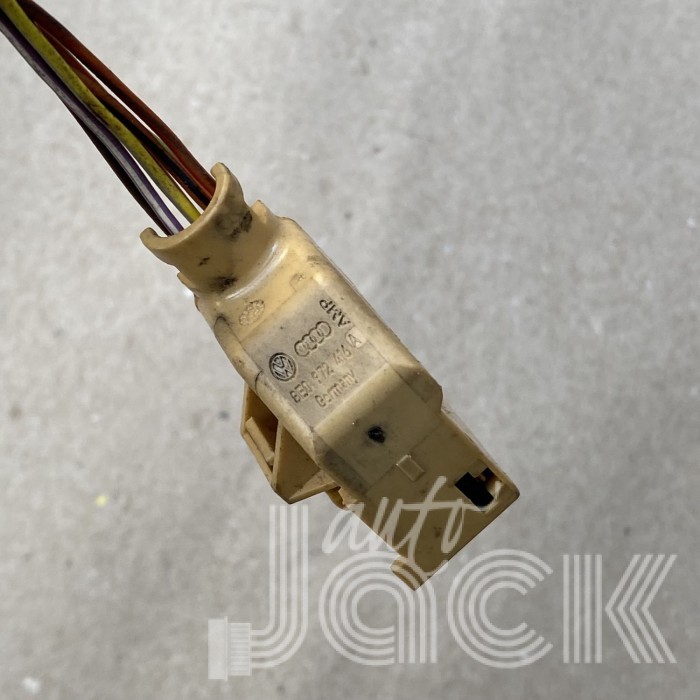 Роз'єм для Audi oe 8E0972416A