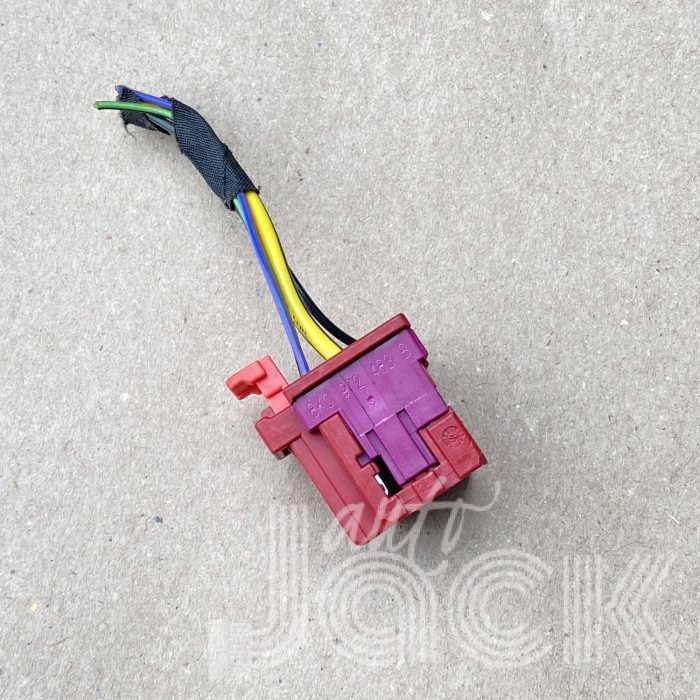 Роз'єм для Audi oe 8K0972483B