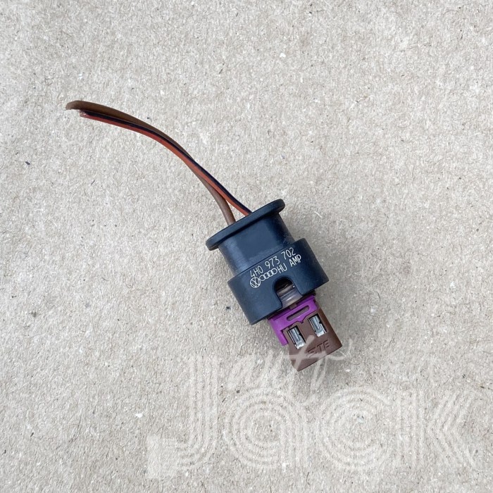 Роз'єм для Audi oe 4H0973702