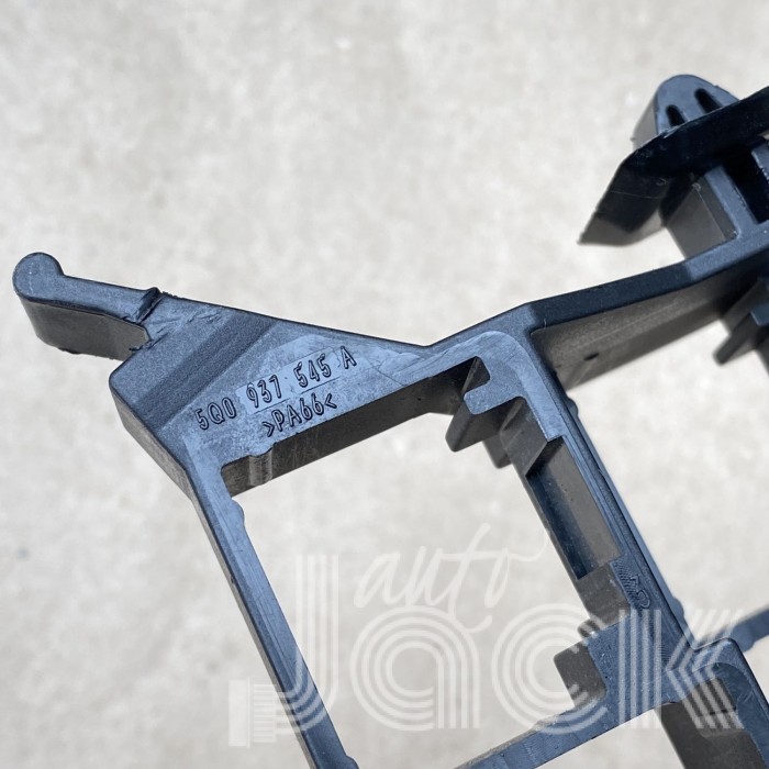 Кронштейн для Volkswagen oe 5Q0937545A