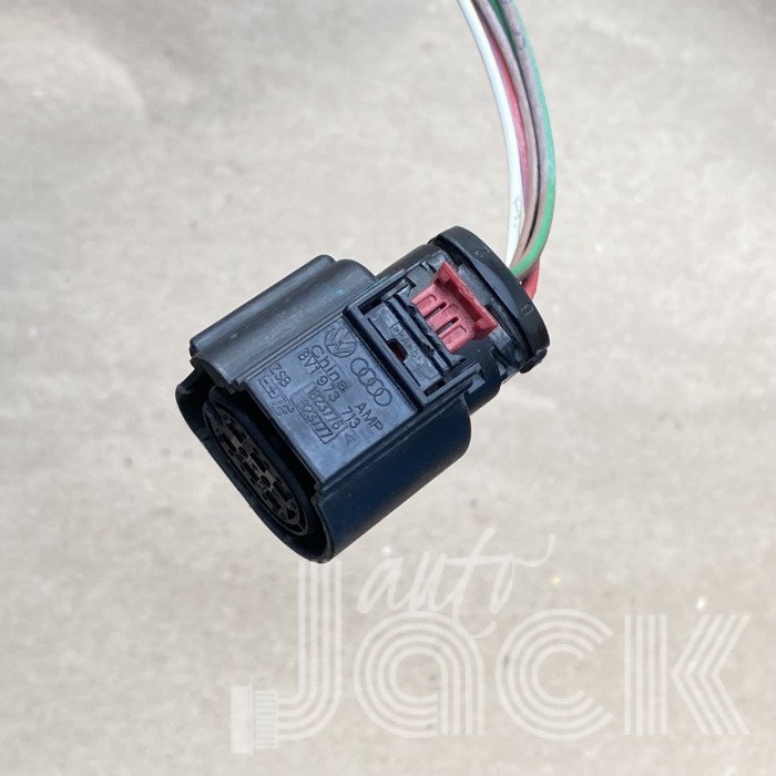 Роз'єм для Audi oe 8V1973713