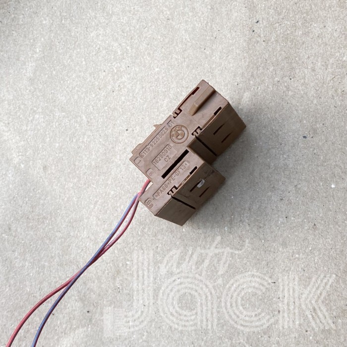 Роз'єм для BMW oe 9225062