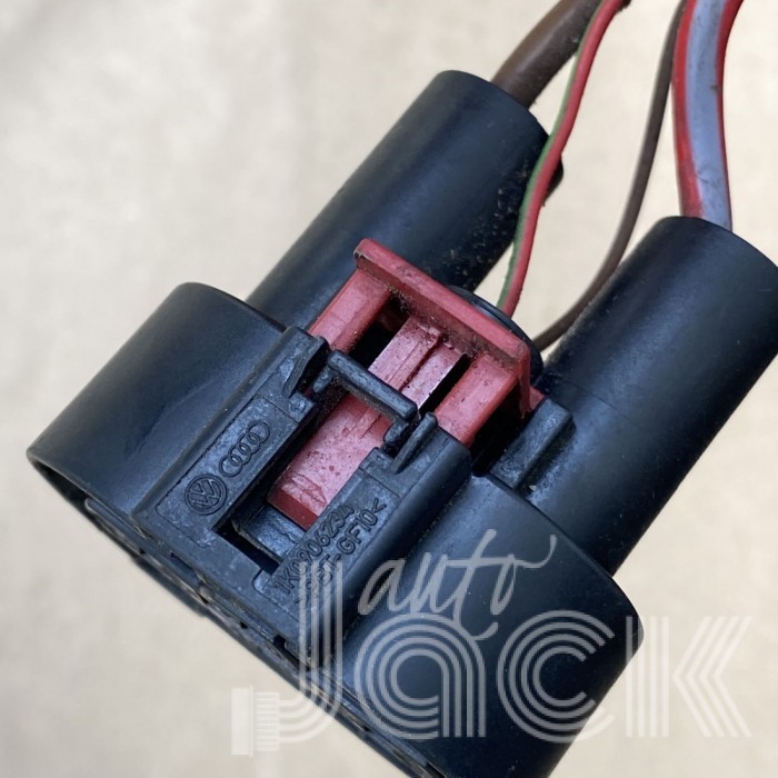 Роз'єм для Audi oe 1K0906234
