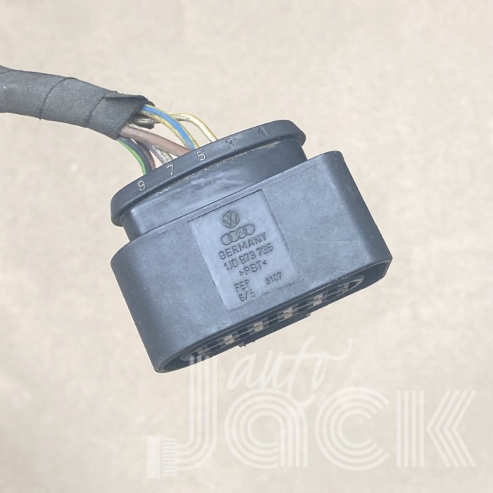 Разъем для Audi oe 1J0973735