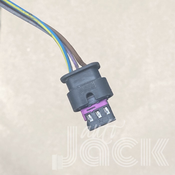 Роз'єм для Audi oe 4F0973703