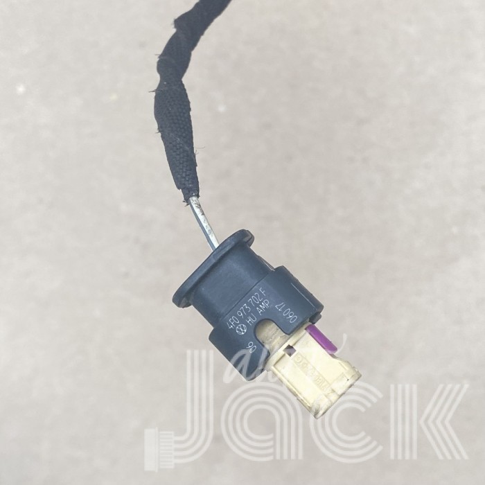 Роз'єм для Audi oe 4F0973702F