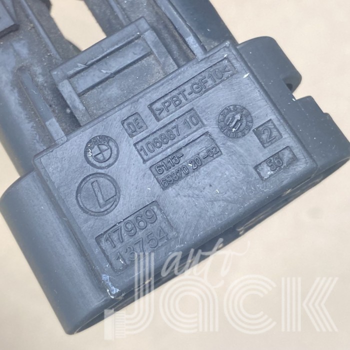 Роз'єм для BMW oe 61136987020