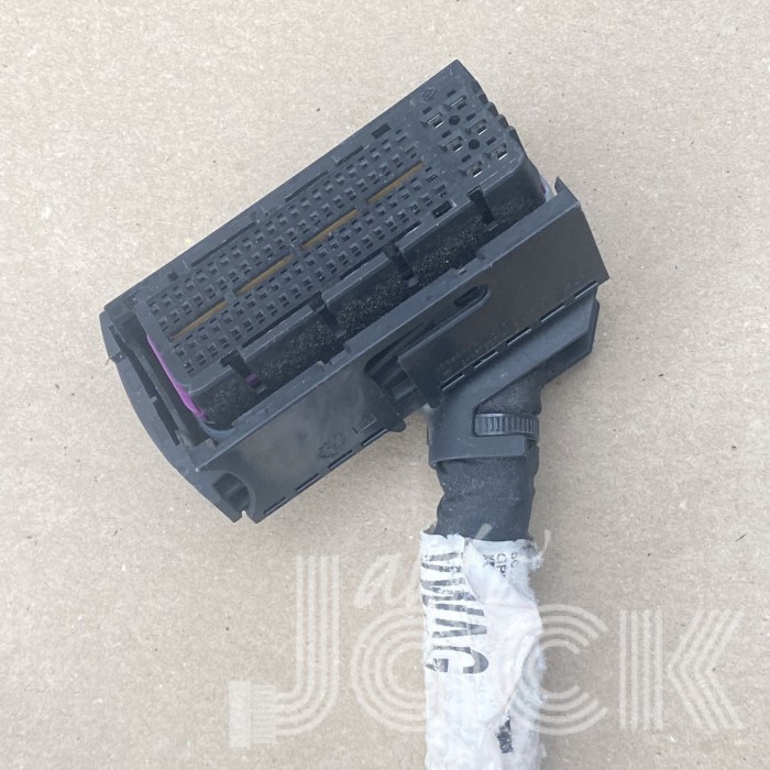 Роз'єм для Audi oe 4E0906385 Роз'єм для Audi oe 4E0906385