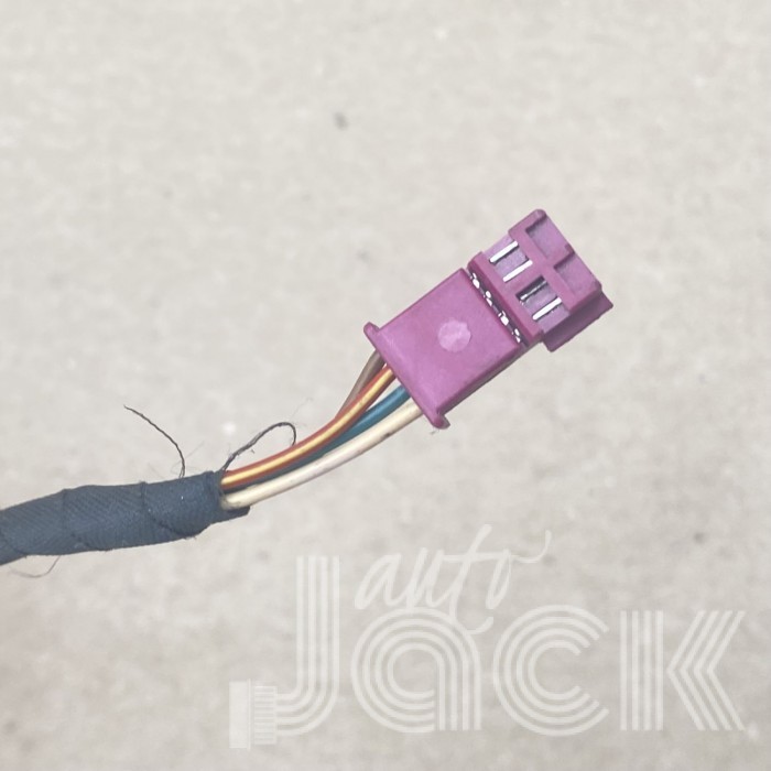 Роз'єм для BMW oe 9362831 Роз'єм для BMW oe 9362831