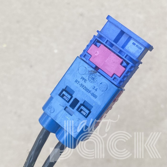 Роз'єм для BMW oe RT-59Z009-000