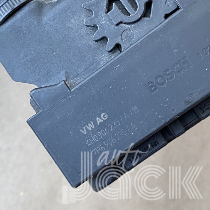 Роз'єм для Audi oe 4H0906235