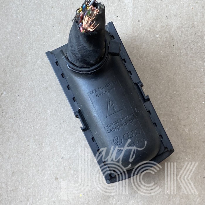 Роз'єм для Audi oe 3C0906385