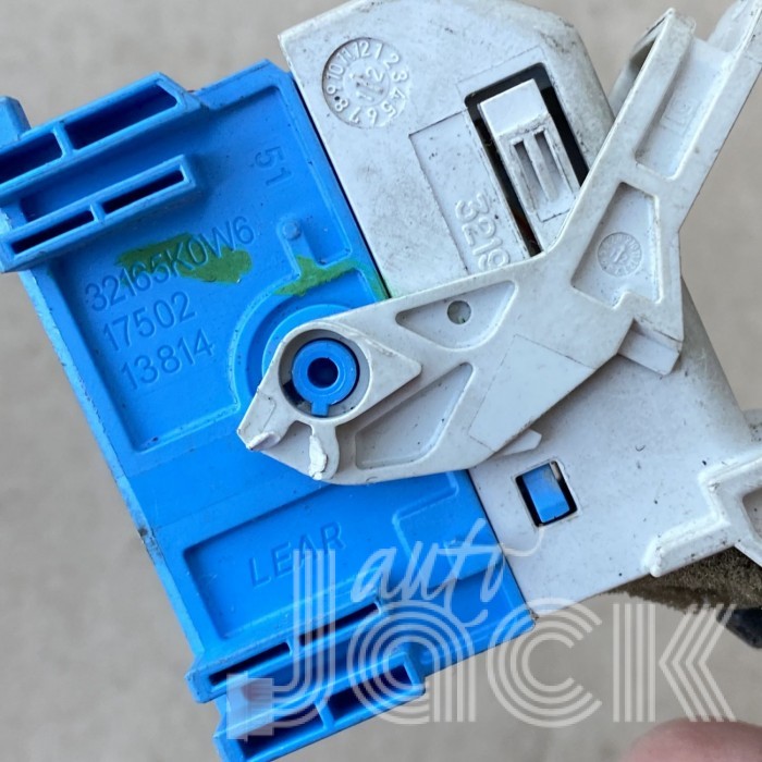 Роз'єм для Ford oe 32165K0W6