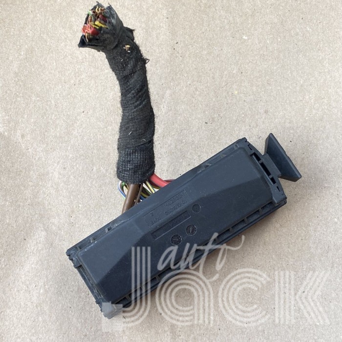 Роз'єм для BMW oe 6931915